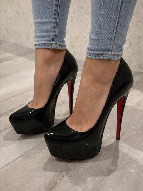 christian louboutin daffodile pumps black patent leather